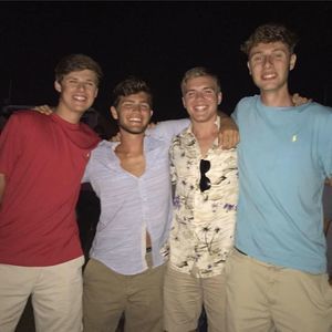 Meet your Posher, Christian